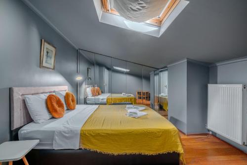 Duplex Flat w Panoramic Bosphorus View and Terrace, Стамбул (фото 4)