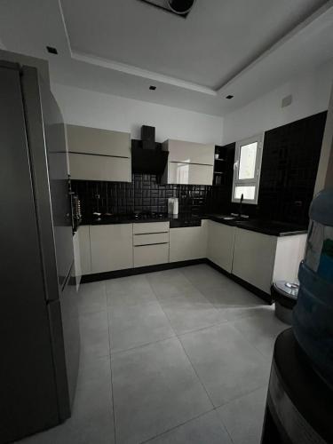 NYC trifft auf Top Moderne Wohnung in Hergla in Hergla