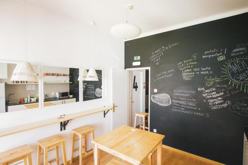 ห้องครัว, PTM DownTown Hostel&Suites in ปอร์ติเมา ทาวน์ เซ็นเตอร์