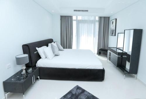 Paramount Midtown Luxury 2 Bedroom With Full Burj-Khalifa View, Dubai (photo 9)