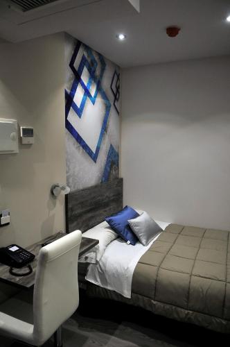 Hostal Barcelona - image 4