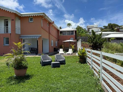 Les Tourterelles - Appartement vue mer & jacuzzi in Le Marigot