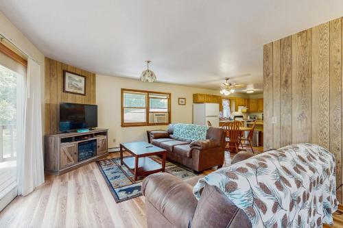 Rustic Woodland Retreat- Unit B