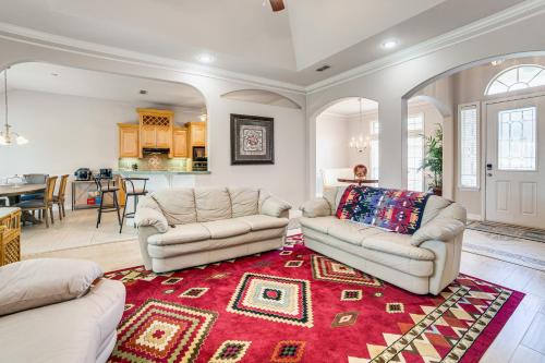8 Mi to Lake Palestine: Peaceful Family Retreat in Flint (TX)
