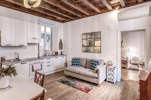 Capocci Luxury Home, Рим