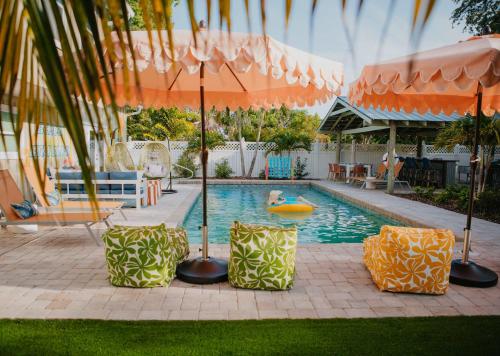 Sleeps 20 - Games - Basketball - Pool - Movie Room