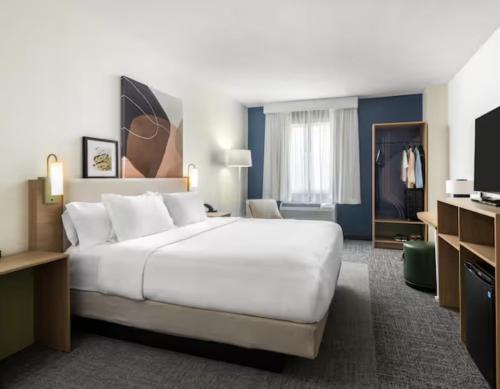 Spark by Hilton Matteson Chicago I 57 in Matteson (IL)