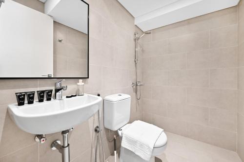 Luxury 4BR Villa Fully Furnished and Sleeps 11, Dubai (Foto 2)