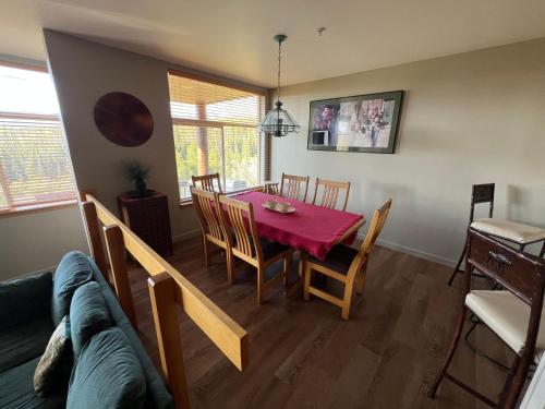 Forest Park Townhome HTJM - image 6