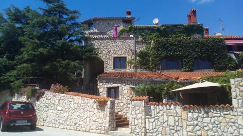 Vista exterior, Collins Apartments in Pula