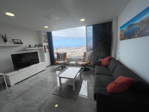 Modern Loft Las Palmas views 2 en-suite Room