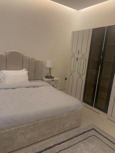شقة فاخرة حي الملقا, Riad (foto 5)