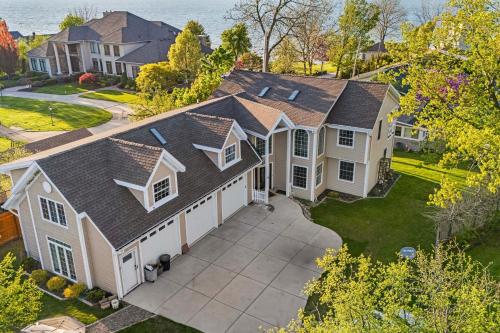 . 1 Mi to Beach: Nature Paradise in Lake View!