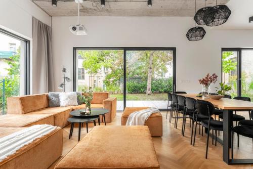 Luxury Oomph Apartments
