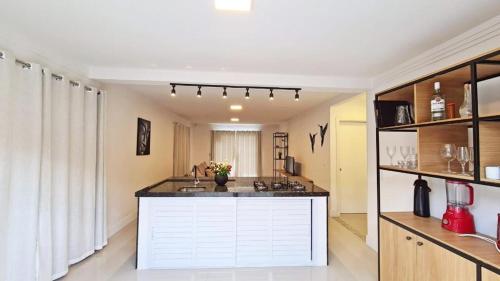 Casa com acesso praia de Zimbros in Sertaozinho