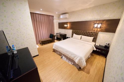 room detail thumbnail 0