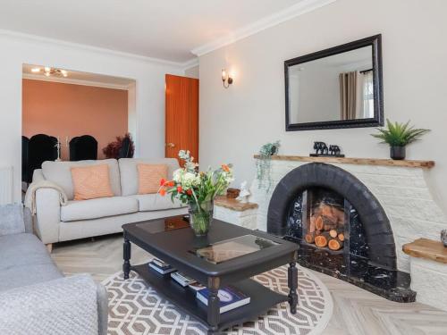 Hebridean Country House in Lochs
