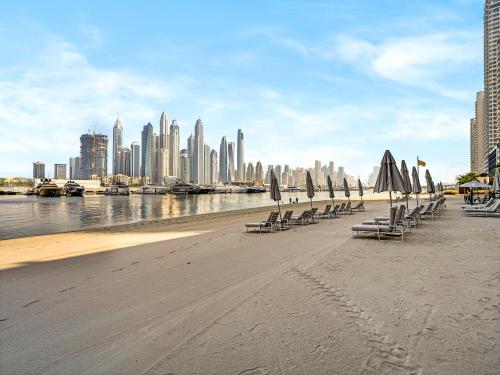 Cozy Marina View 2 Bedroom Pool and Private Beach, Dubai (foto 4)