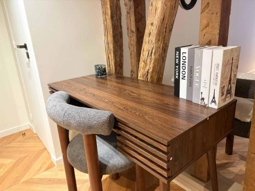 Heart Marais Luxury 2BR AC by Melvane - image 4