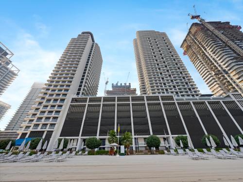 Cozy Marina View 2 Bedroom Pool and Private Beach, Dubai (foto 6)