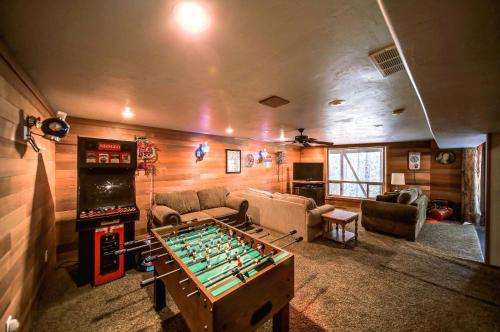 Cascade Log Cabin by Casago McCall - Donerightmanagement, Cascade (фото 2)