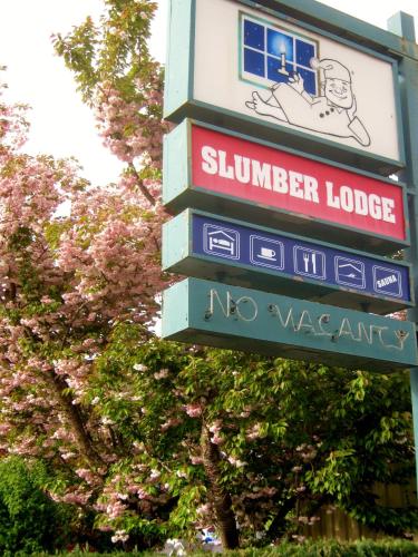 Slumber Lodge