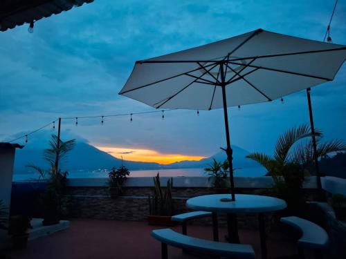 Casa Bella Vista en Santa Catarina Palopó cerca de Panajachel (Casa Bella Vista en Santa Catarina Palopo cerca de Panajachel) in Santa Catarina Palopó