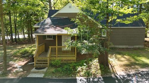 Classic Charm with Modern Kitchen Walking Distance to UMaine in โอโรโน (ME)