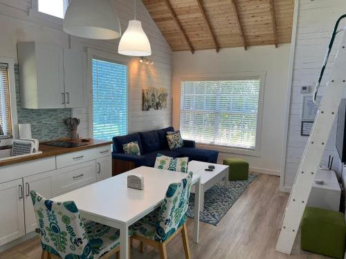 Kitchen, Garden Cottage Near Miami, Everglades & Florida Keys in Homestead (FL)