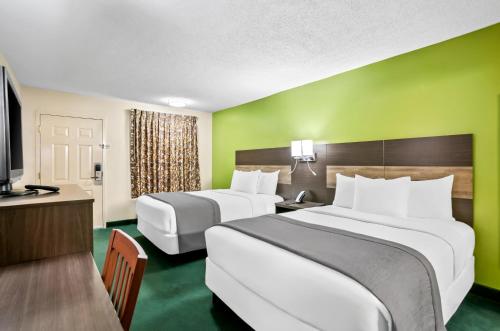 Americas Best Value Inn - Rome - image 2