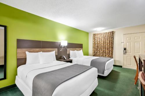 Americas Best Value Inn - Rome - image 9