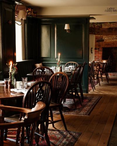 The Fleur de Lys Inn - previously Inn at Cranborne - image 5