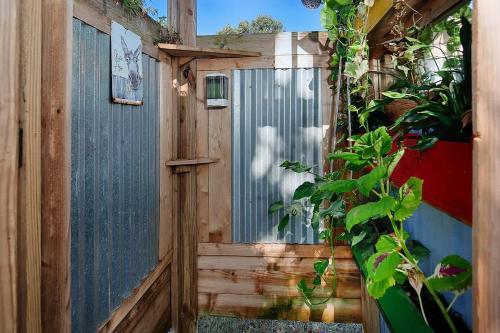Pixie's Porch Tiny Home in Centerville (TX)