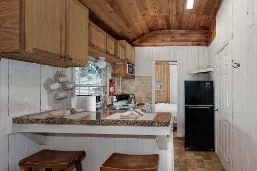 The Omni Cabin At Our Texas Ranch in Centerville (TX)