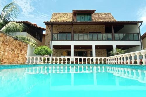 Big House Maricá Piscina e Praia Até 8 Pessoas