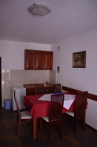 Lero Apartments - image 4