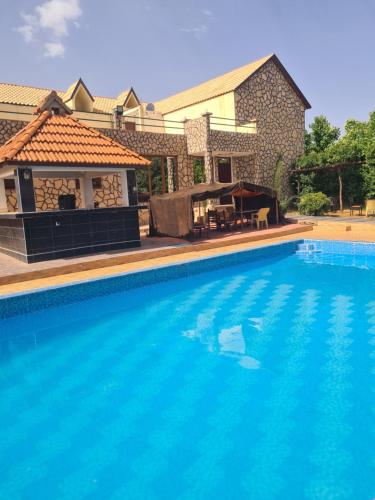 Hôtel mandar itto, Azrou