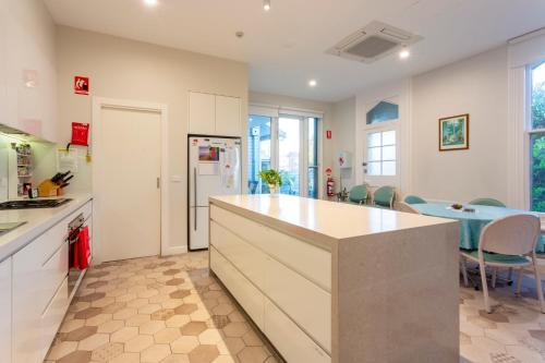 Mary MacKillop Spirituality Centre, St Joseph's by the sea in ويليام ستون