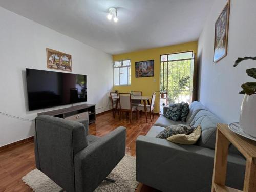 صالة مشتركة/ منطقة التلفزيون, Apartamento na Várzea perto da UFPE (Apartamento na Varzea perto da UFPE) in Varzea