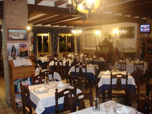 Restorāns, Hostal - Restaurante Playa Azul in Villaricos