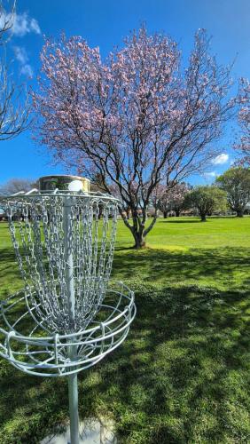 Parkview Retreat- 3 Bedrooms and 3 Bathrooms in กรีนเมดโดว์