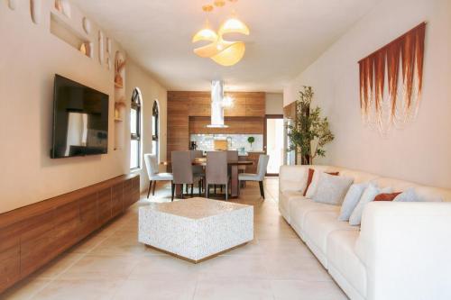 Unique Villa with private pool in Mayaguez in Mayaguez