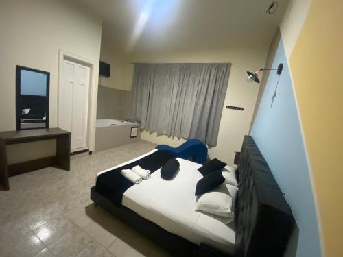 HOTEL CALLE REAL SUITE – Medellin, VT