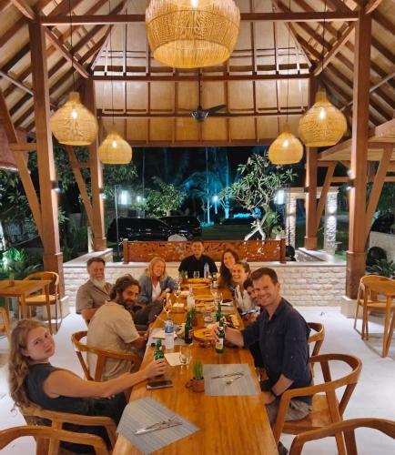 The Vibes in กังกา