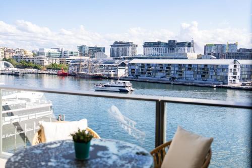 Fabolous - Holidays in absolute waterfront! - image 7