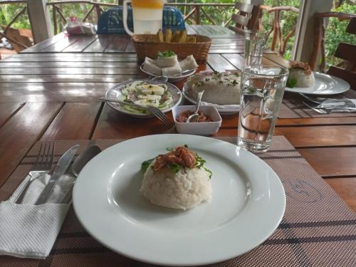 Thehideout kurunegala in Kurunegala Town Udawalpola