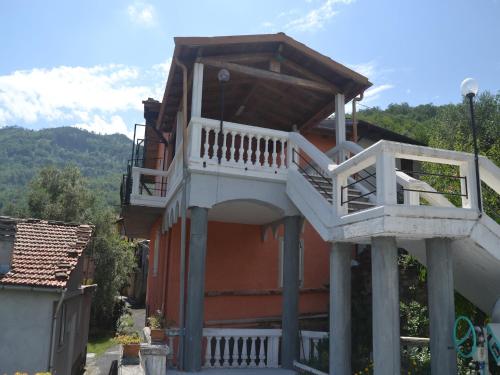 Nature Retreat in Testico · Testico