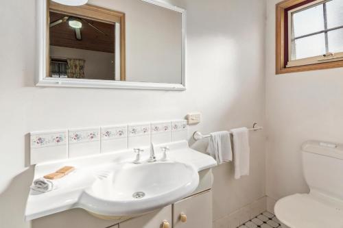 Batemans Bay Marina Resort Room Type - Vanhome Studio