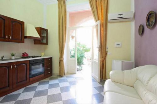 Antica Corte delle Ninfee Historical Private Villa - image 3
