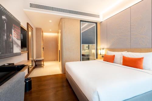 room detail thumbnail 0